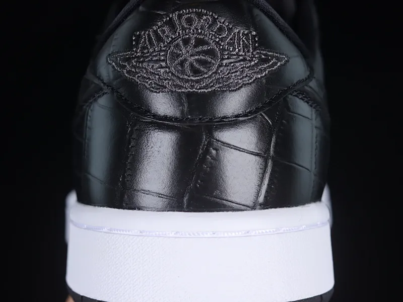 All categories Air Jordan Jordan series basketball shoes Air Jordan 1 Low G version pure original Air Jordan 1 Low Golf "Black Snake Pattern" AJ1 Joe 1 new golf version black snake pattern DD9315-003